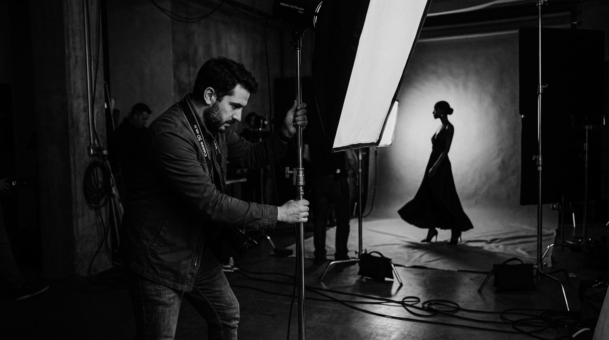 Fashion Photography: The Art of Selling a Story, Not Just a Product